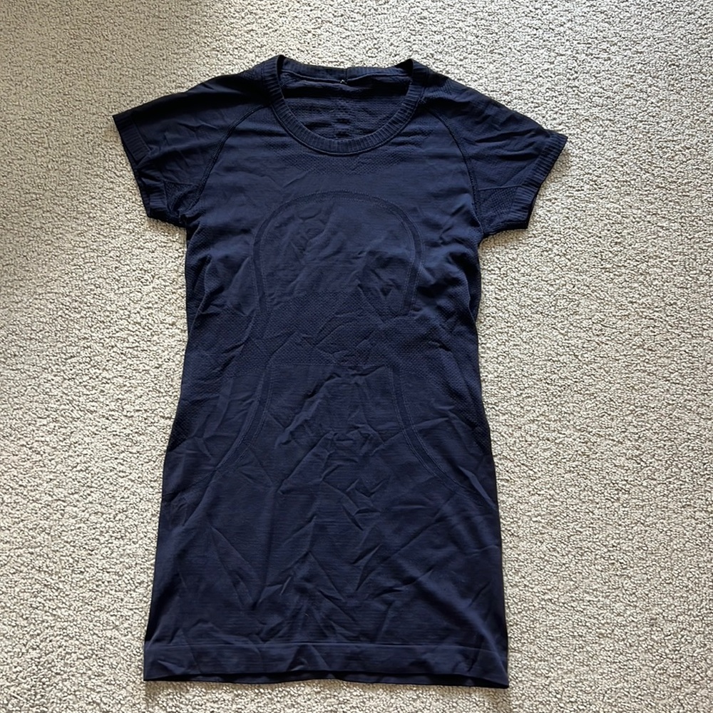 Swiftly tech tee size 4
